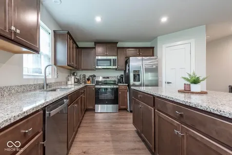 946 Independence Drive Edinburgh IN 46124
