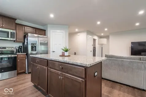 946 Independence Drive Edinburgh IN 46124