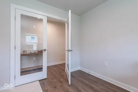 946 Independence Drive Edinburgh IN 46124