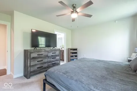 946 Independence Drive Edinburgh IN 46124
