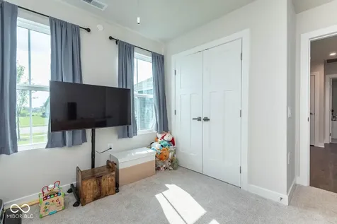 946 Independence Drive Edinburgh IN 46124
