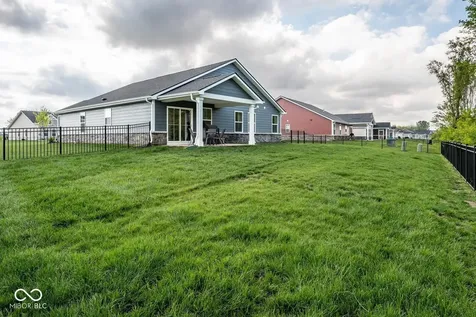 946 Independence Drive Edinburgh IN 46124