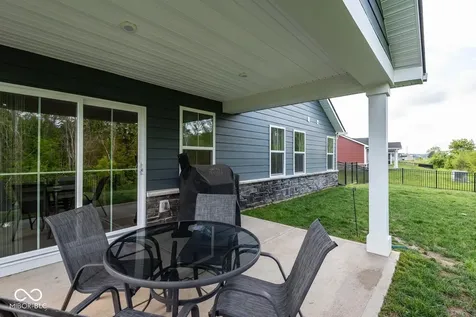 946 Independence Drive Edinburgh IN 46124