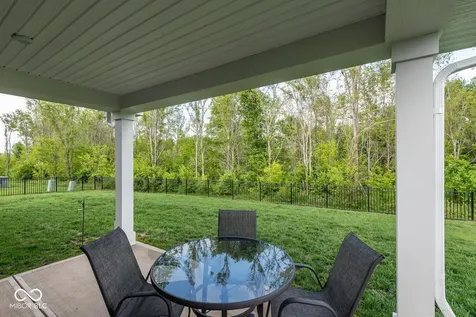 946 Independence Drive Edinburgh IN 46124