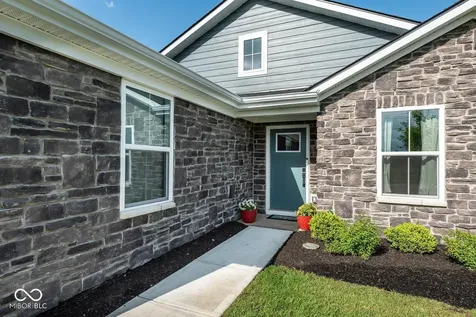 946 Independence Drive Edinburgh IN 46124