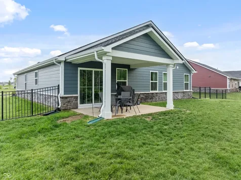 946 Independence Drive Edinburgh IN 46124