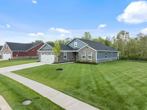 946 Independence Drive Edinburgh IN 46124