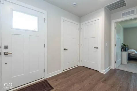946 Independence Drive Edinburgh IN 46124
