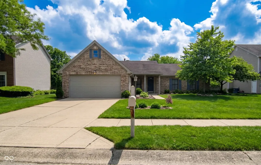 7715 Heather Lane Fishers IN 46038