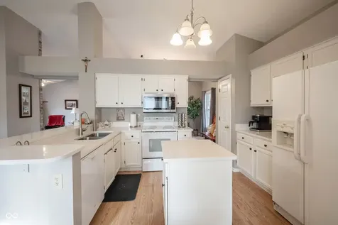7715 Heather Lane Fishers IN 46038