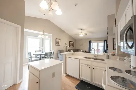 7715 Heather Lane Fishers IN 46038