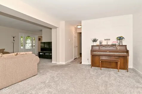 31 Robinwood Drive Brownsburg IN 46112
