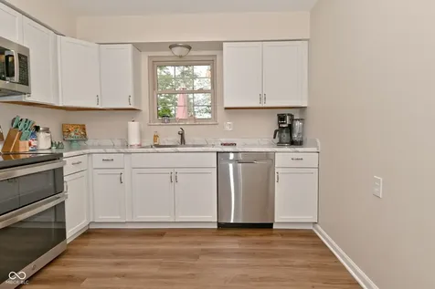 31 Robinwood Drive Brownsburg IN 46112