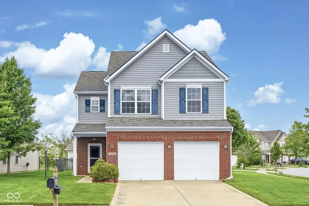 2462 Middle View Drive Columbus IN 47201