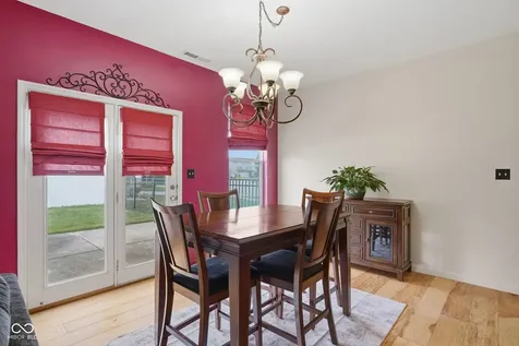 2462 Middle View Drive Columbus IN 47201