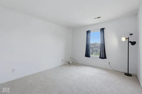 2462 Middle View Drive Columbus IN 47201