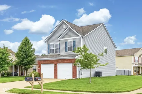 2462 Middle View Drive Columbus IN 47201