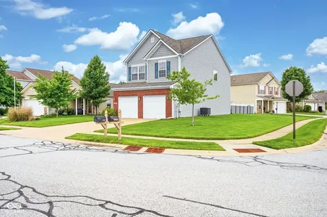 2462 Middle View Drive Columbus IN 47201