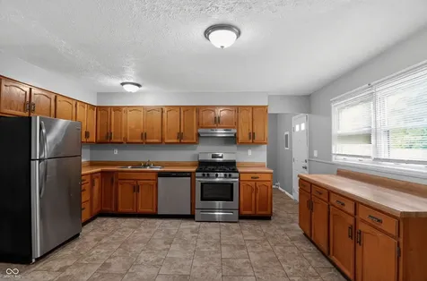 3928 Delmont Drive Indianapolis IN 46235