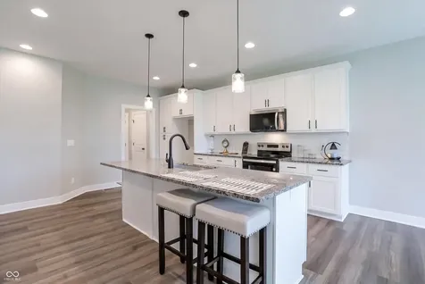 6559 Stonepoint Way Indianapolis IN 46237