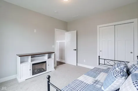 6559 Stonepoint Way Indianapolis IN 46237