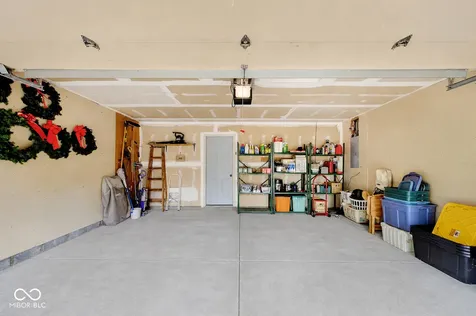 1541 Brook Pointe Drive Indianapolis IN 46234