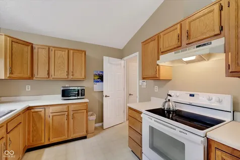 1541 Brook Pointe Drive Indianapolis IN 46234