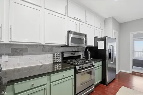 6587 Reserve Drive Indianapolis IN 46220