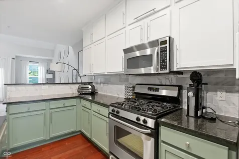 6587 Reserve Drive Indianapolis IN 46220