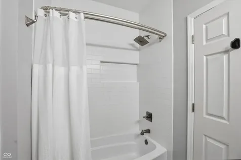 6587 Reserve Drive Indianapolis IN 46220