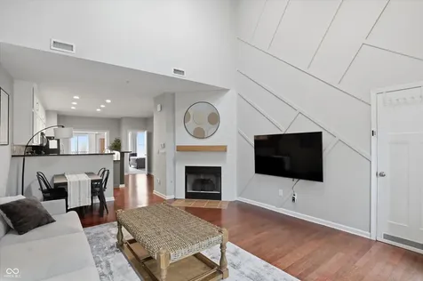 6587 Reserve Drive Indianapolis IN 46220