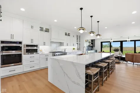 3874 Chapel Hill Court Bargersville IN 46106