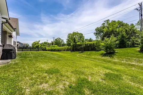 10216 Edgerton Lane Fishers IN 46040