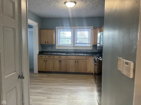 2950 Ruckle Street Indianapolis IN 46205