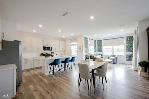 327 Waterford Lane Westfield IN 46074