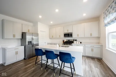 327 Waterford Lane Westfield IN 46074