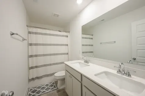 327 Waterford Lane Westfield IN 46074