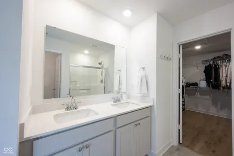 327 Waterford Lane Westfield IN 46074