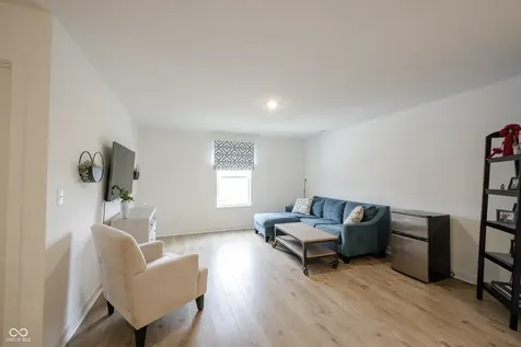 327 Waterford Lane Westfield IN 46074