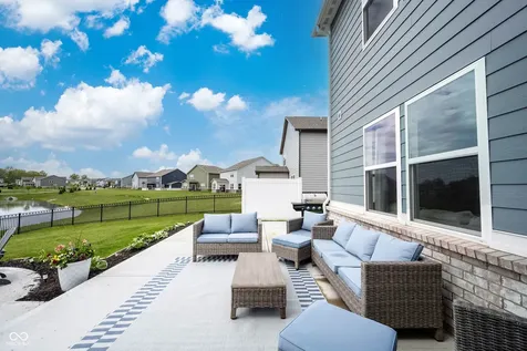 327 Waterford Lane Westfield IN 46074