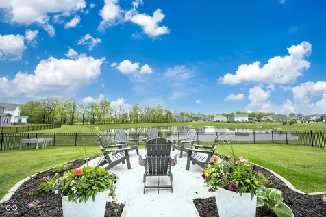 327 Waterford Lane Westfield IN 46074