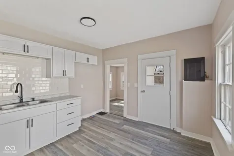 320 Lockerbie Street Mooresville IN 46158