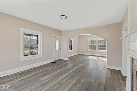 320 Lockerbie Street Mooresville IN 46158
