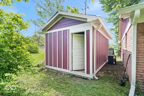4137 Kenneth Avenue Indianapolis IN 46226