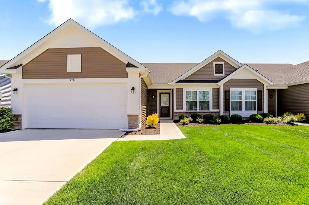 7111 Lillian Place Cumberland IN 46229