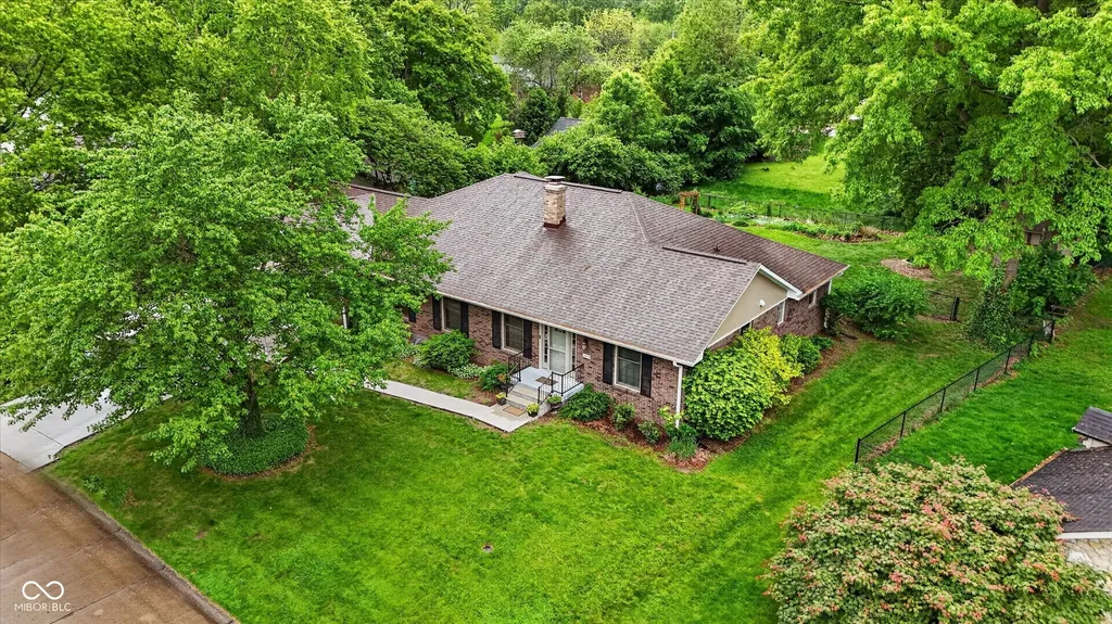 1915 Winding Ridge Avenue Indianapolis IN 46217