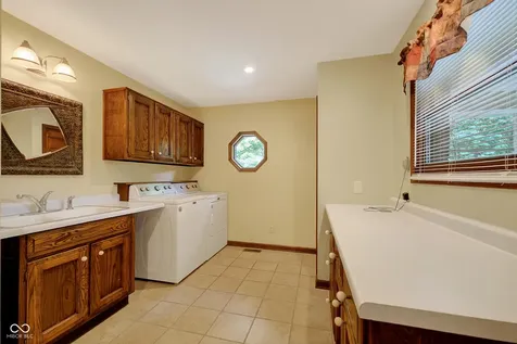 1915 Winding Ridge Avenue Indianapolis IN 46217