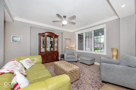 6929 Royal Oakland Way Indianapolis IN 46236