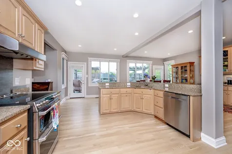 6929 Royal Oakland Way Indianapolis IN 46236