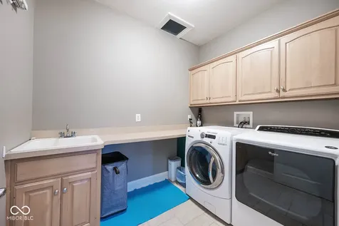 6929 Royal Oakland Way Indianapolis IN 46236
